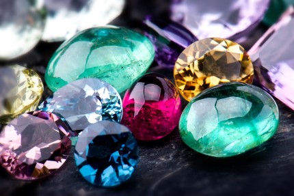 Главные достоинства и правила скупки драгоценных камней: что нужно знать